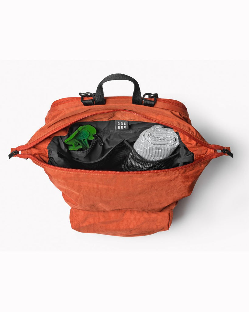 תיק החתלה בצבע חמרה של one duo