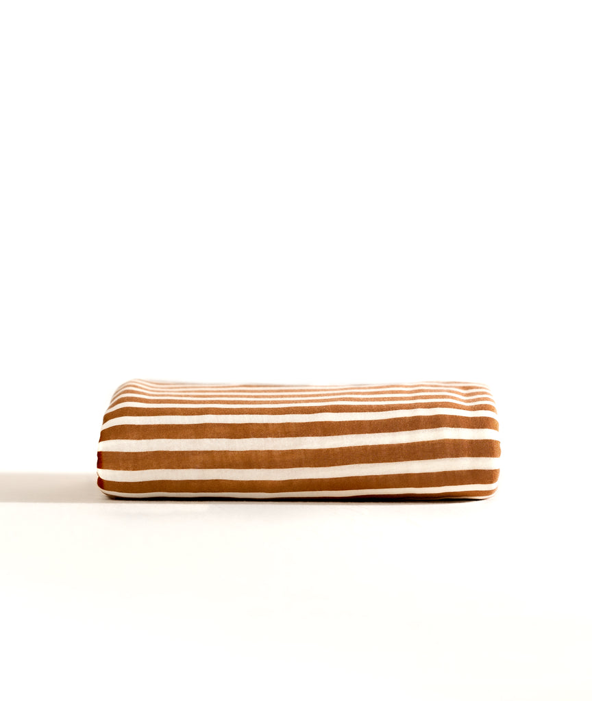 מנשא בד, מנשא בד לתינוק, מנשא קשירה, מנשא כריכה, מנשא תינוק, מנסה לתינוק, מנשא מומלץ, מנשא אורבן, urban baby wrap